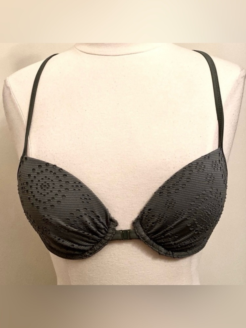Aerie Olive Green Perforated SZ 36B Sporty Chic Front Clasp Racerback Bikini Top
